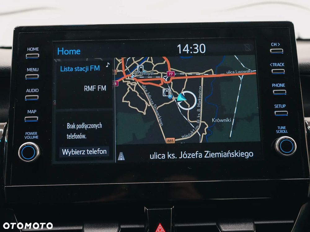 Toyota Camry 2.5 Hybrid Executive CVT - 28