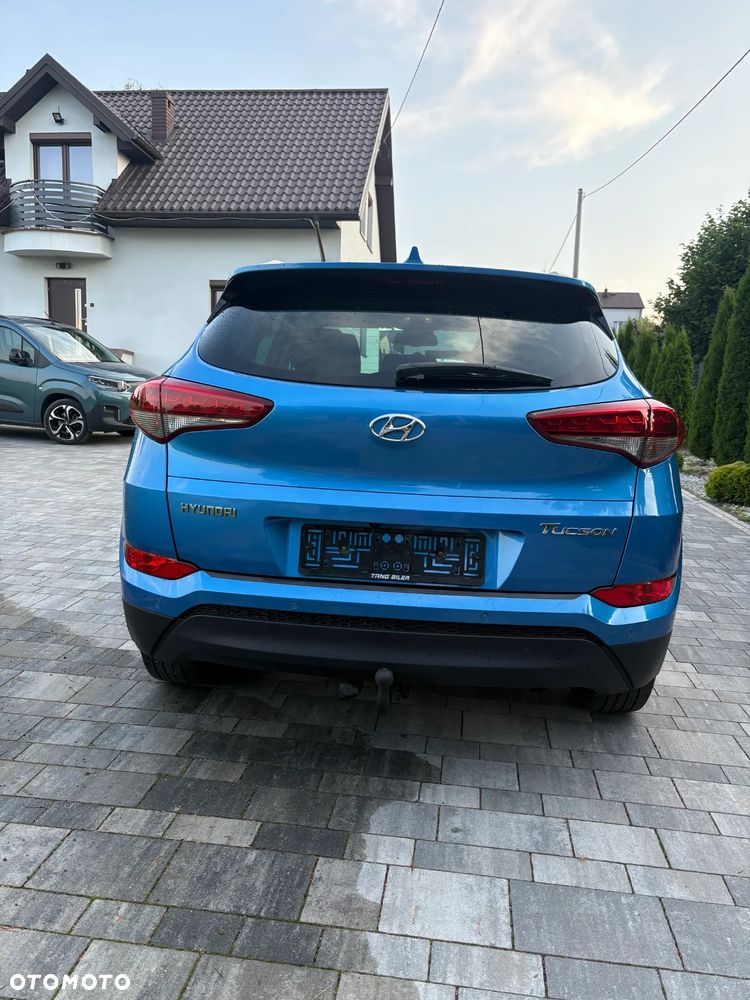 Hyundai Tucson 1.7 CRDI BlueDrive Comfort 2WD - 10