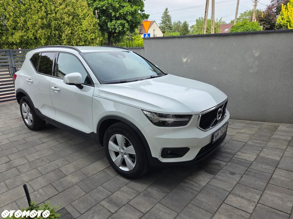 Volvo XC 40 T3 Momentum - 1
