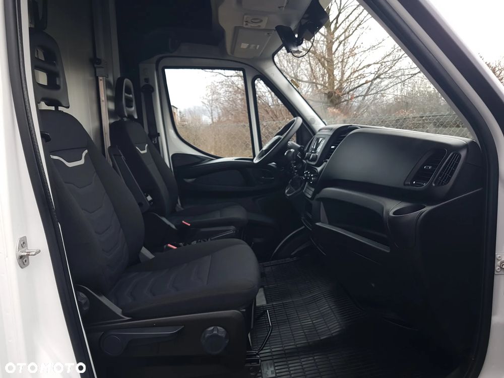 Iveco DAILY KONTENER NISKOPODŁOGOWY 4,43x2,23x2,42 SKLEP FOODTRUCK BAR KLIMA KONIOWÓZ KAMPER - 27