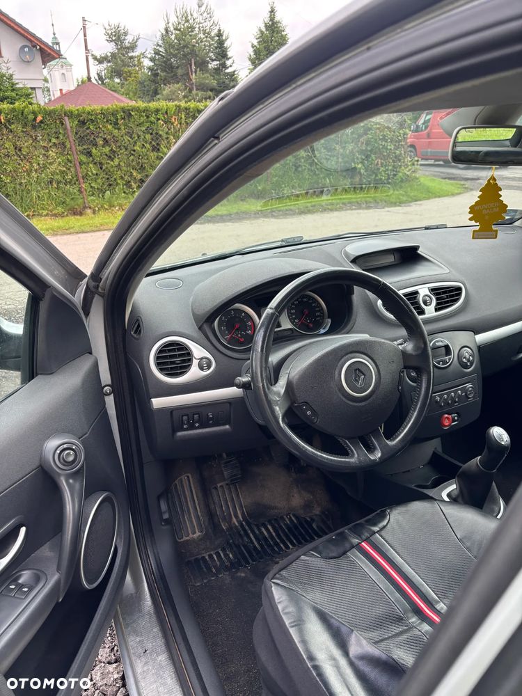 Renault Clio 1.5 dCi Authentique - 6
