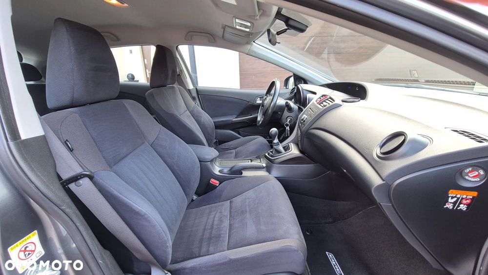 Honda Civic 1.8 Sport - 11