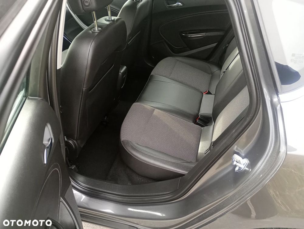 Opel Astra 1.4 Turbo Cosmo - 26