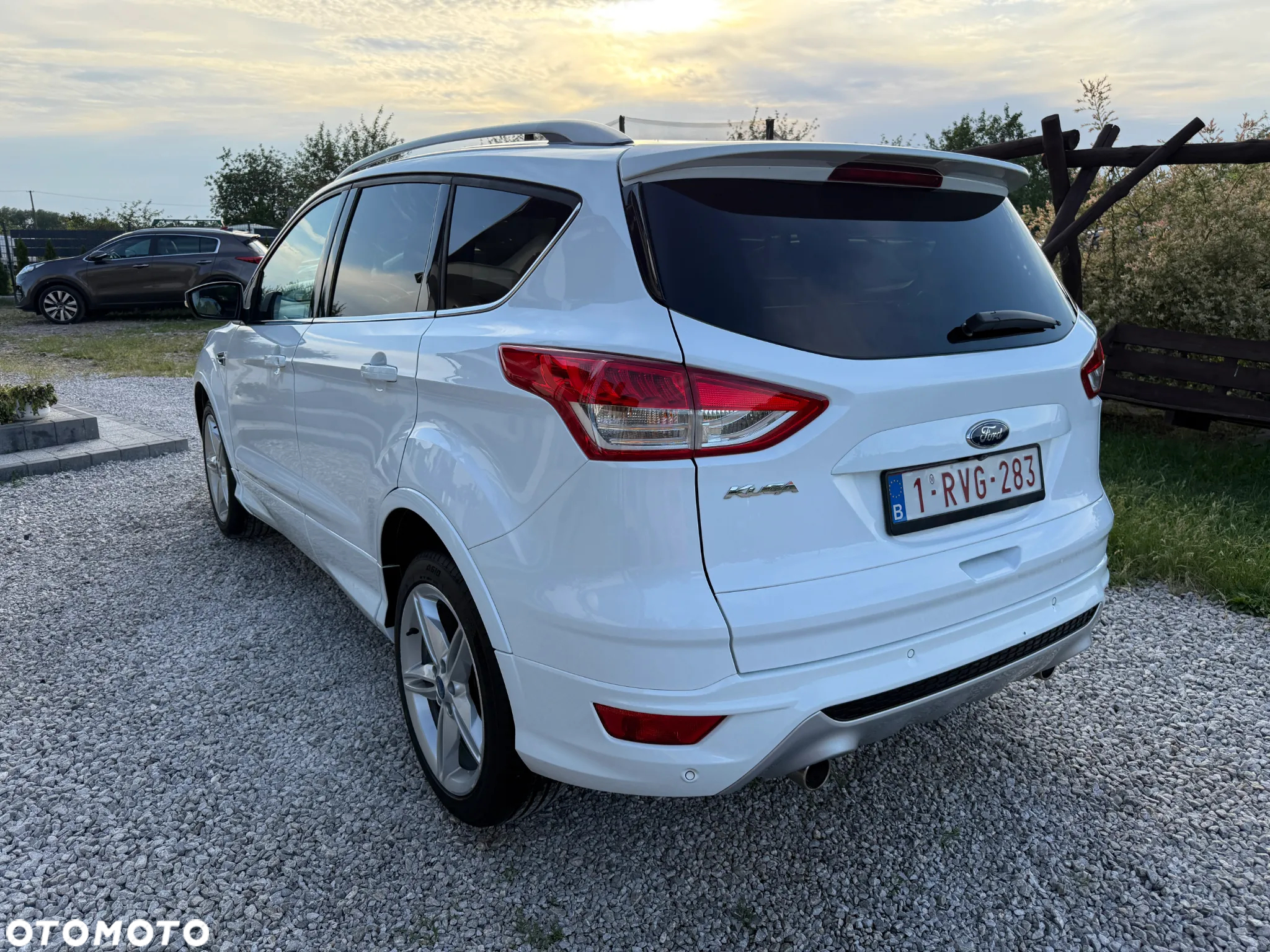 Ford Kuga 2.0 TDCi AWD ST-Line - 12
