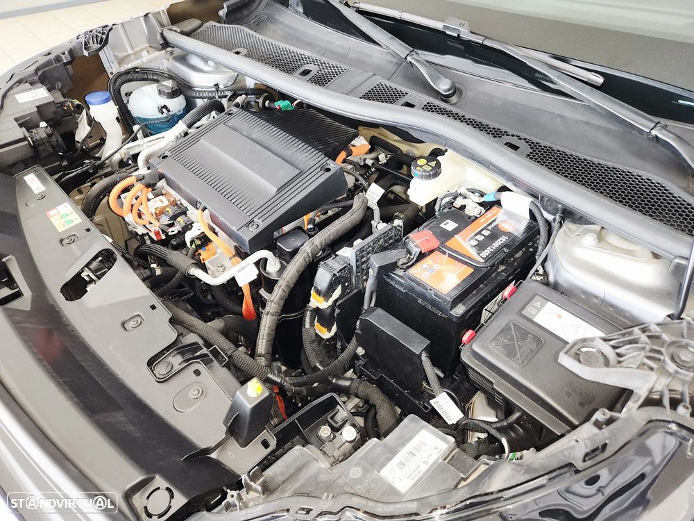 Peugeot e-2008 - 47