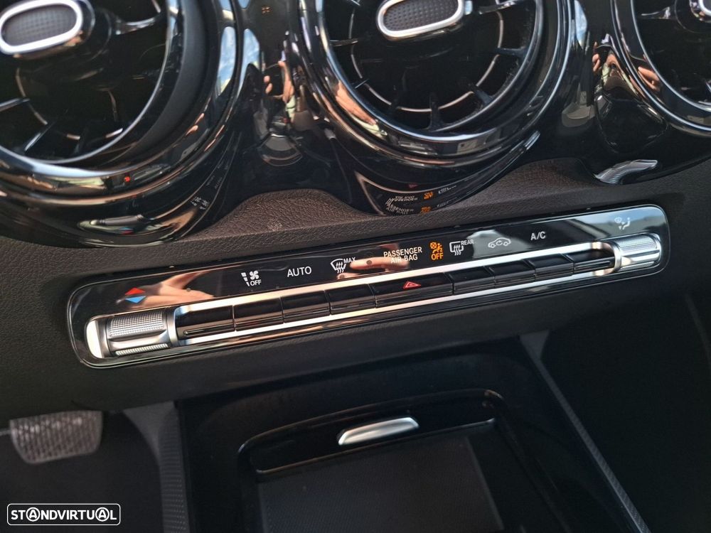 Mercedes-Benz GLB 180 d Progressive — fotografia 23