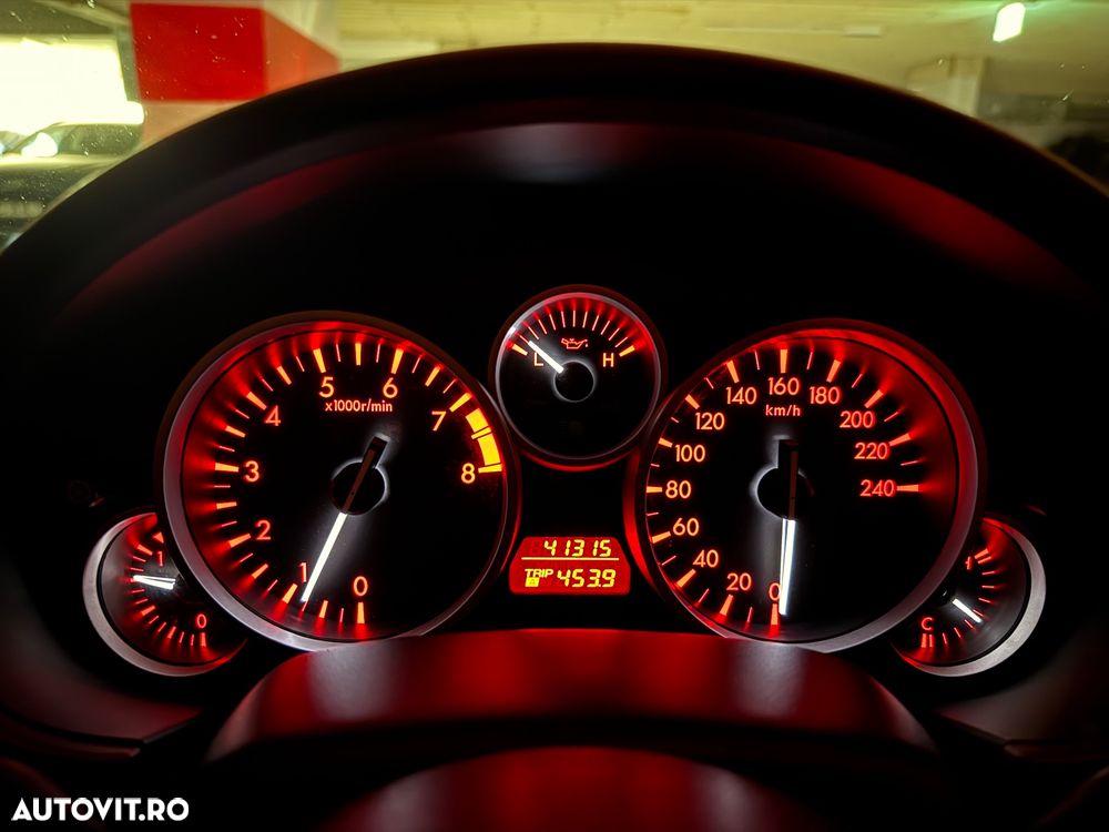 Mazda MX-5 2.0i RC REVOLUTION - 8