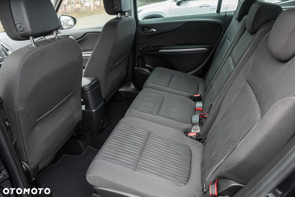 Opel Zafira - 26