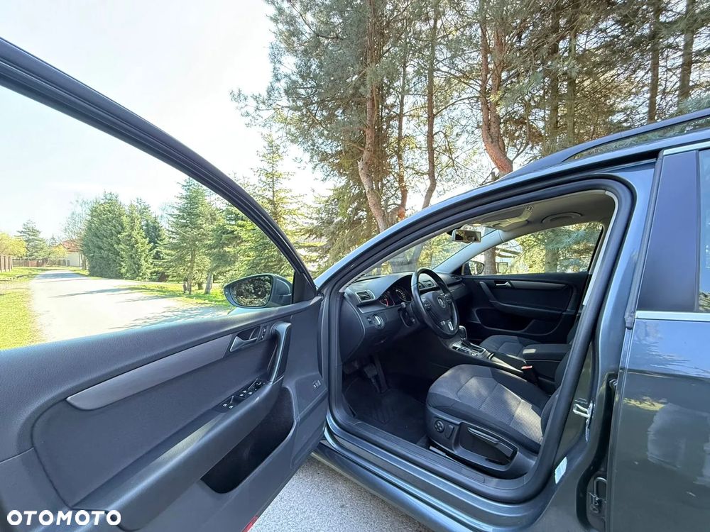 Volkswagen Passat 2.0 TDI Highline DSG - 12