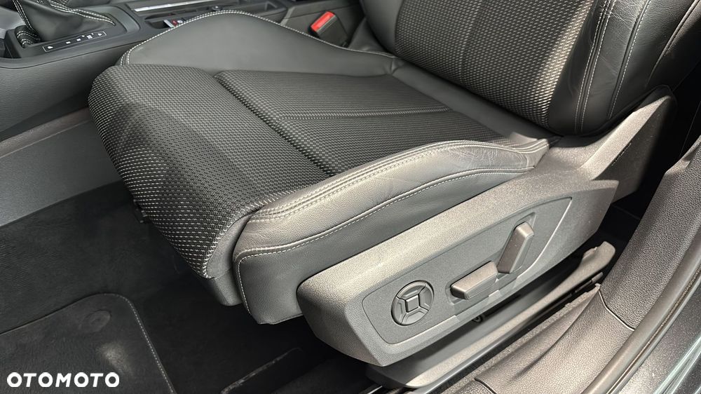 Audi Q3 35 TFSI mHEV S-Line S tronic - 16