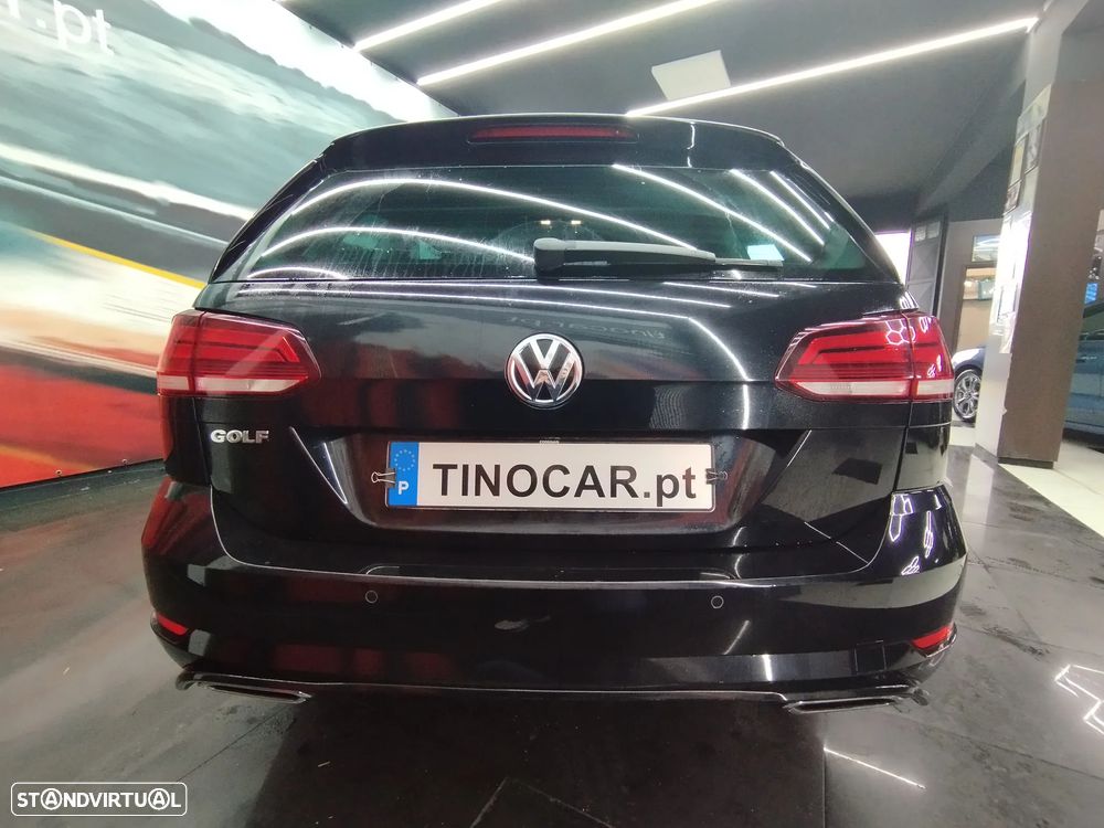 VW Golf Variant 2.0 TDi R-Line DSG - 11