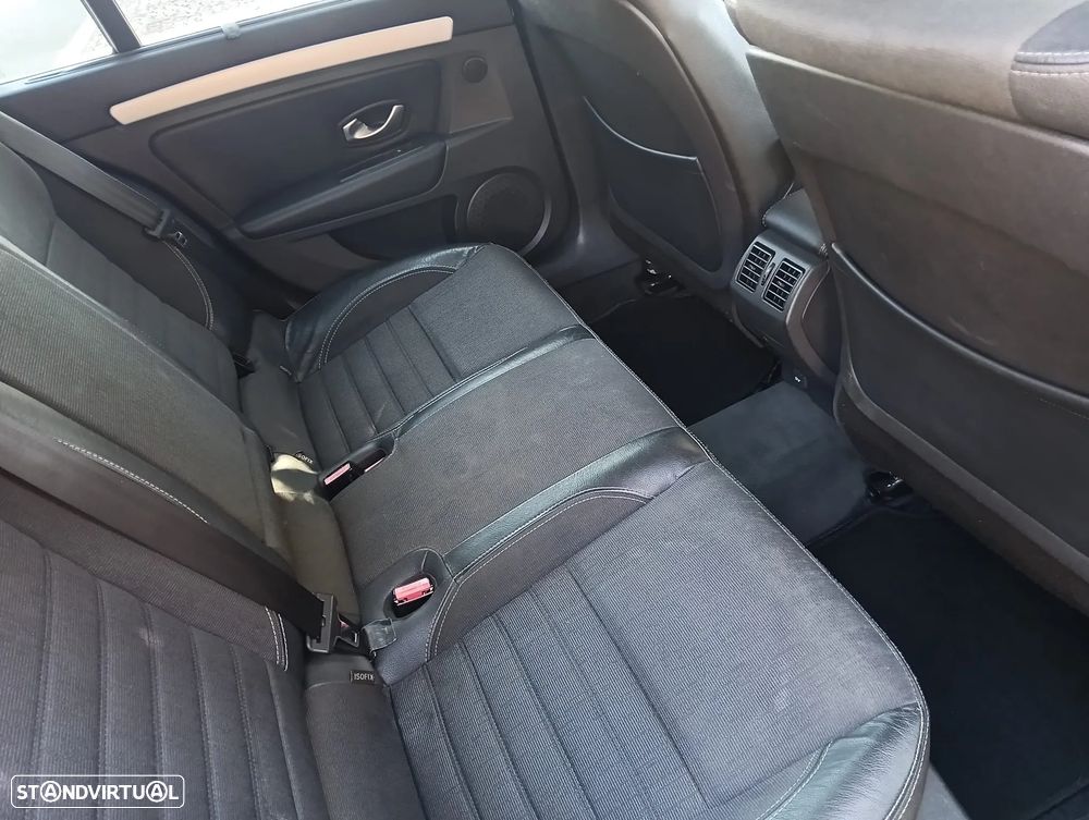 Renault Laguna 2.0 dCi Luxe - 9