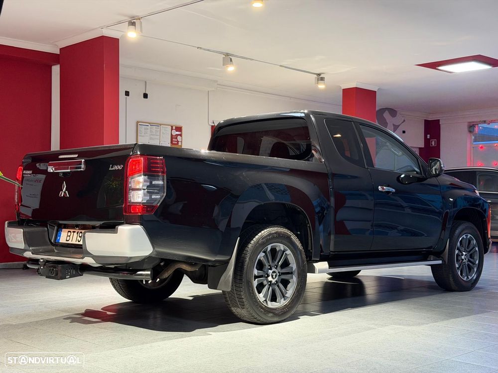 Mitsubishi L200 2.3 DI-D Club Invite Strakar Look 4WD - 15