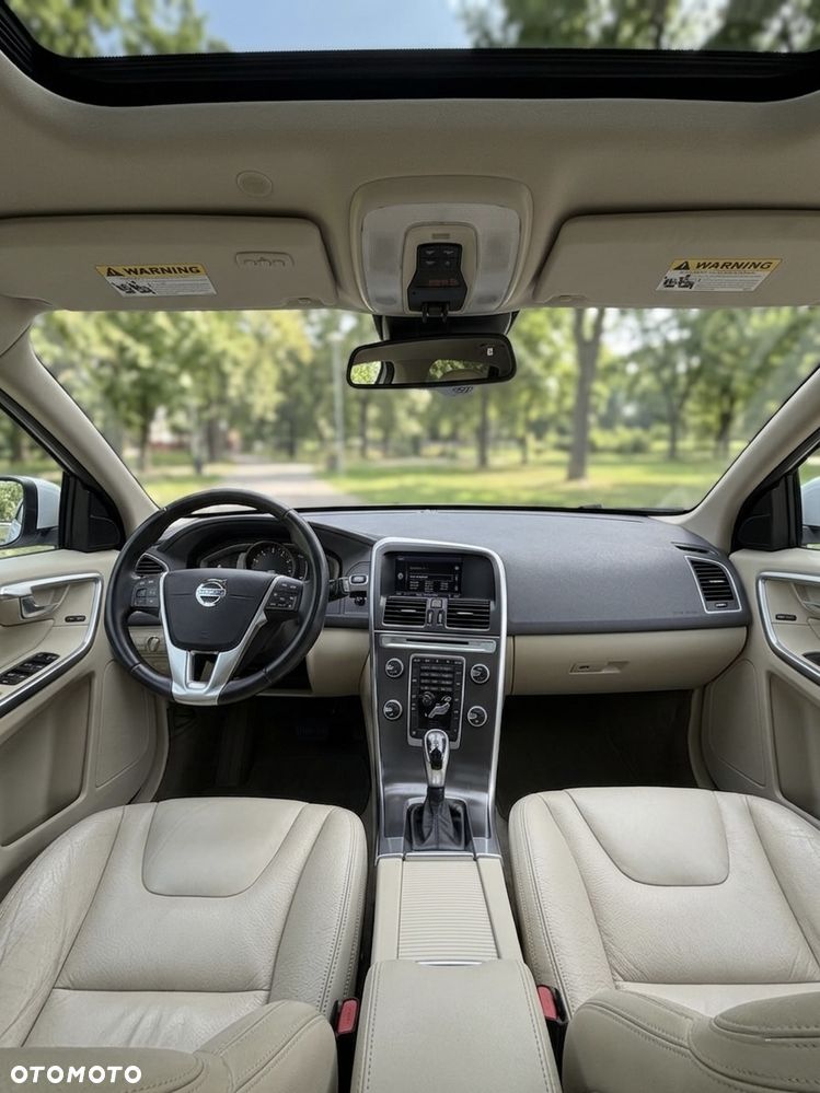 Volvo XC 60 3.2 AWD RDesign - 13