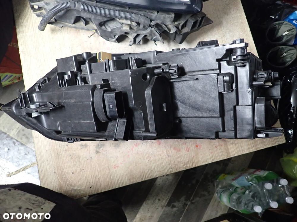VOLKSWAGEN TOURAN 15- 5TA LAMPA LEWY PRZÓD 5TB941035E - 5