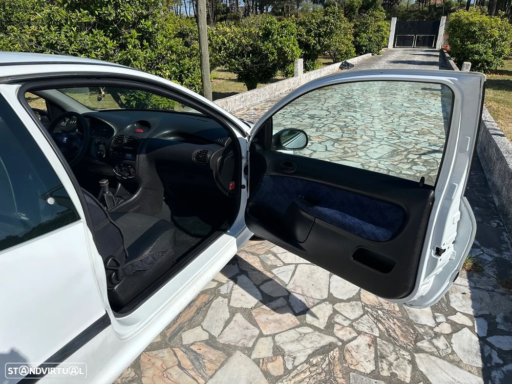 Peugeot 206 1.9 XAD - 24