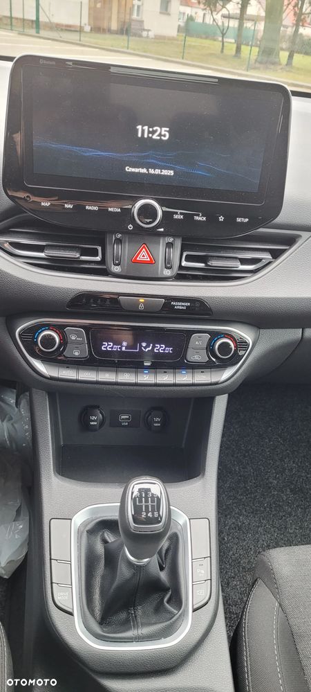 Hyundai i30 Kombi 1.0 T-GDI 48V-Hybrid Connect & Go - 10