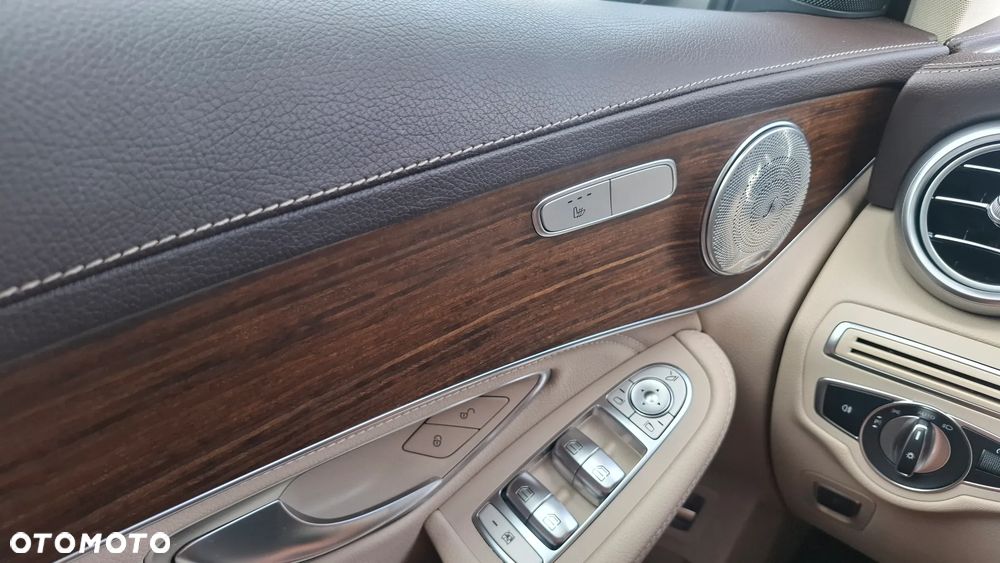 Mercedes-Benz GLC - 34