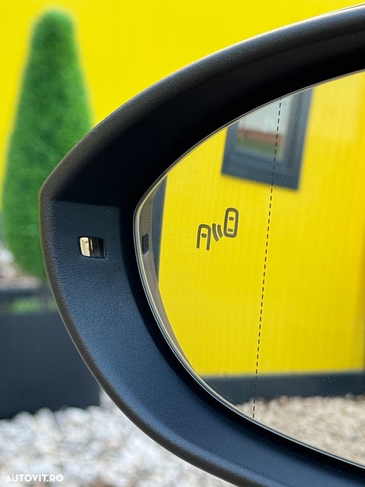 Volkswagen Golf 1.6 TDI DSG Highline - 23