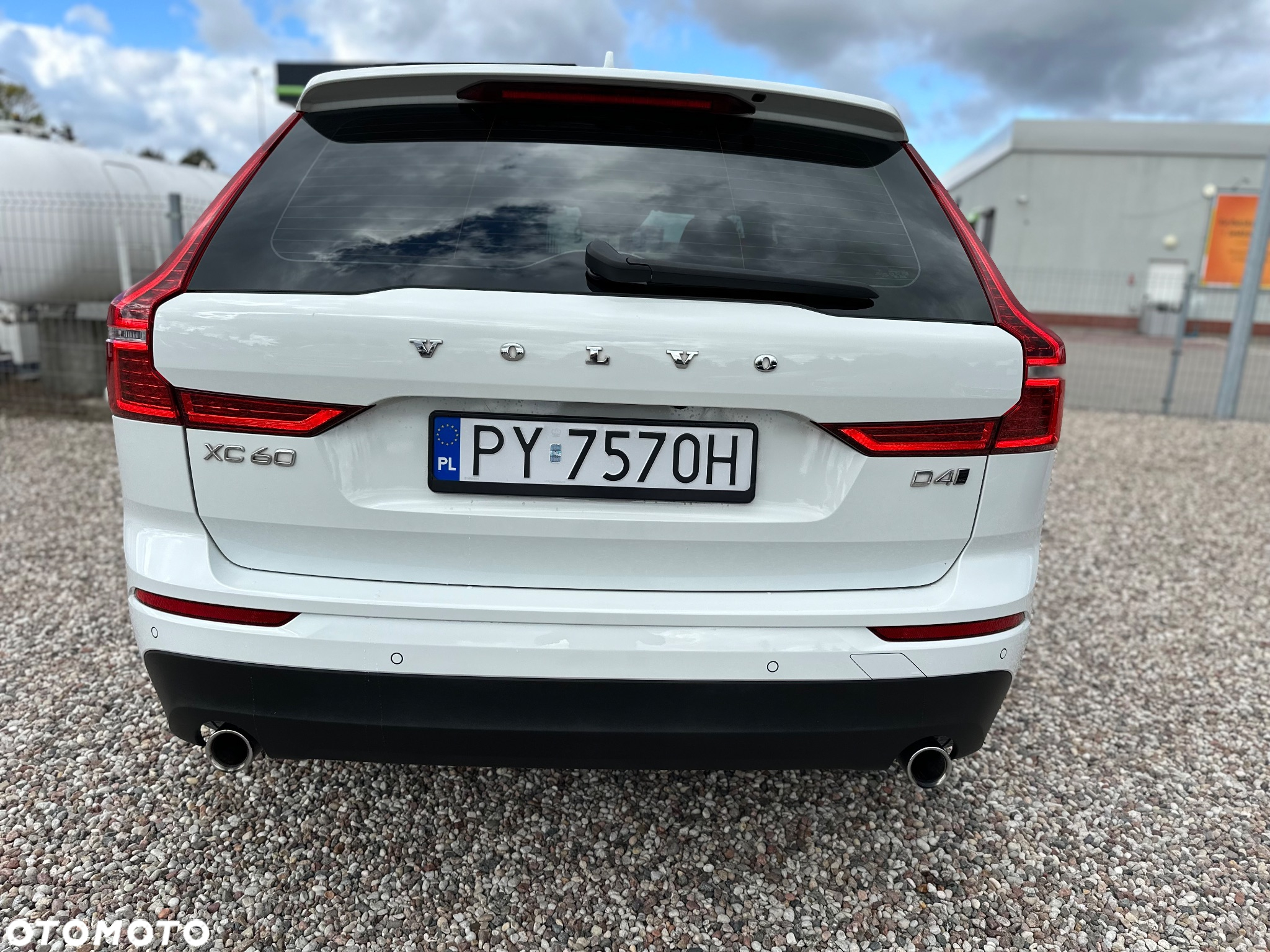 Volvo XC 60 D4 AWD Geartronic Momentum - 4