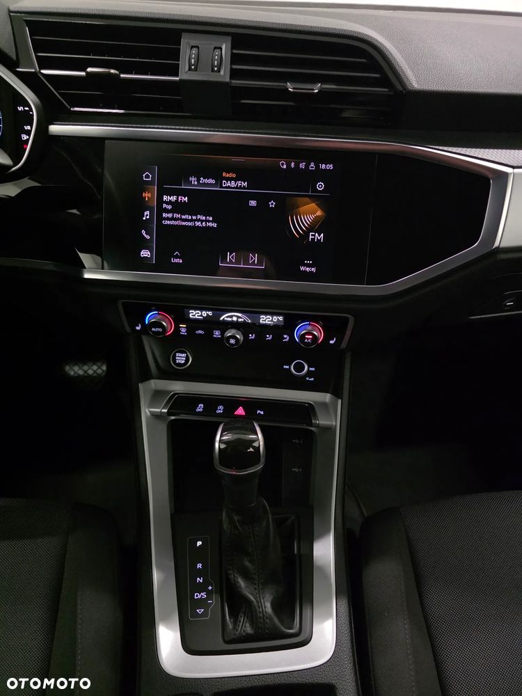Audi Q3 35 TDI S tronic - 11