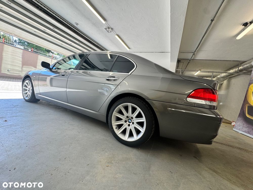 BMW Seria 7 750Li - 14