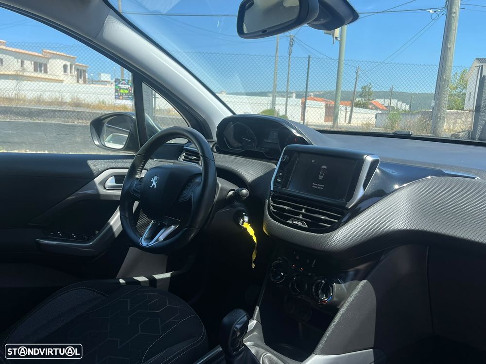 Peugeot 2008 1.6 BlueHDi Style - 13