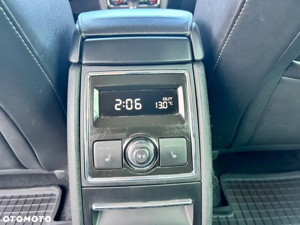 Skoda Superb 2.0 TSI Platinum DSG - 20