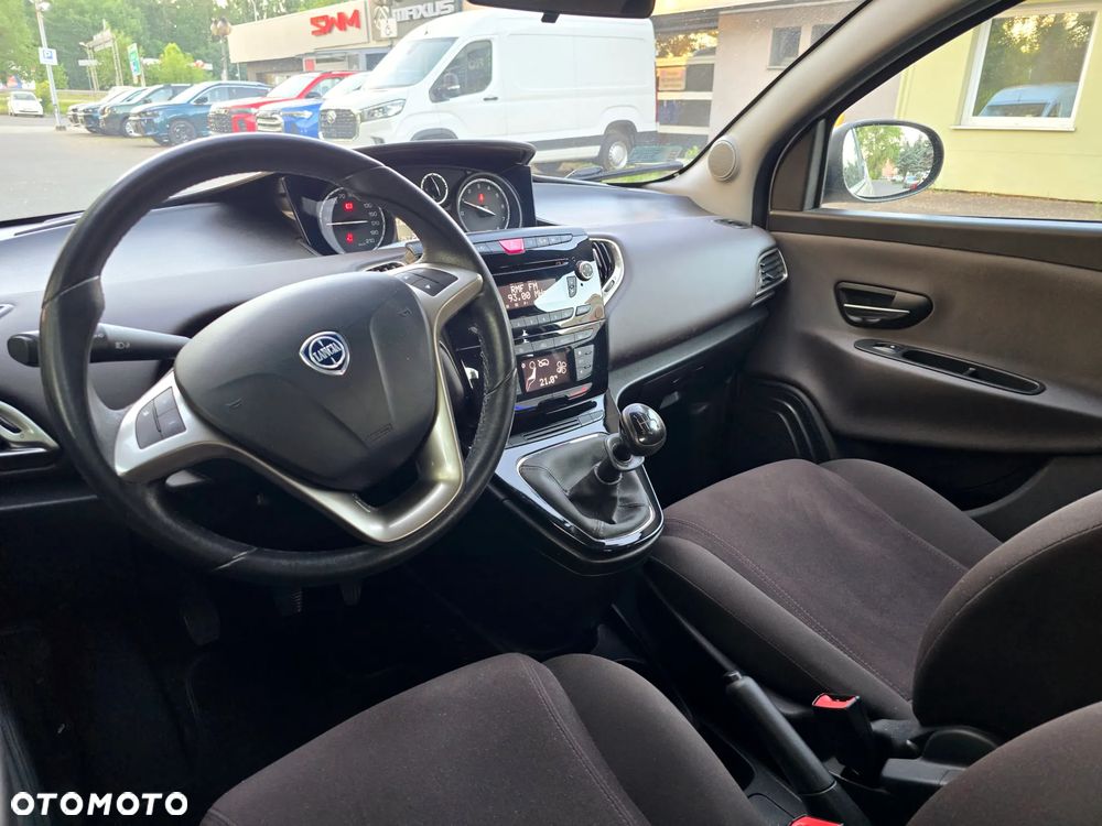 Lancia Ypsilon 1.2 8V Platinum S&S EU6 - 13
