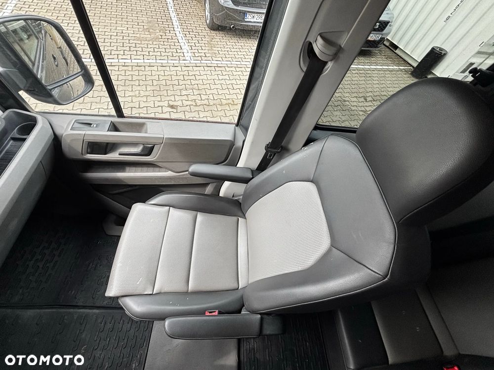 Volkswagen Crafter - 11