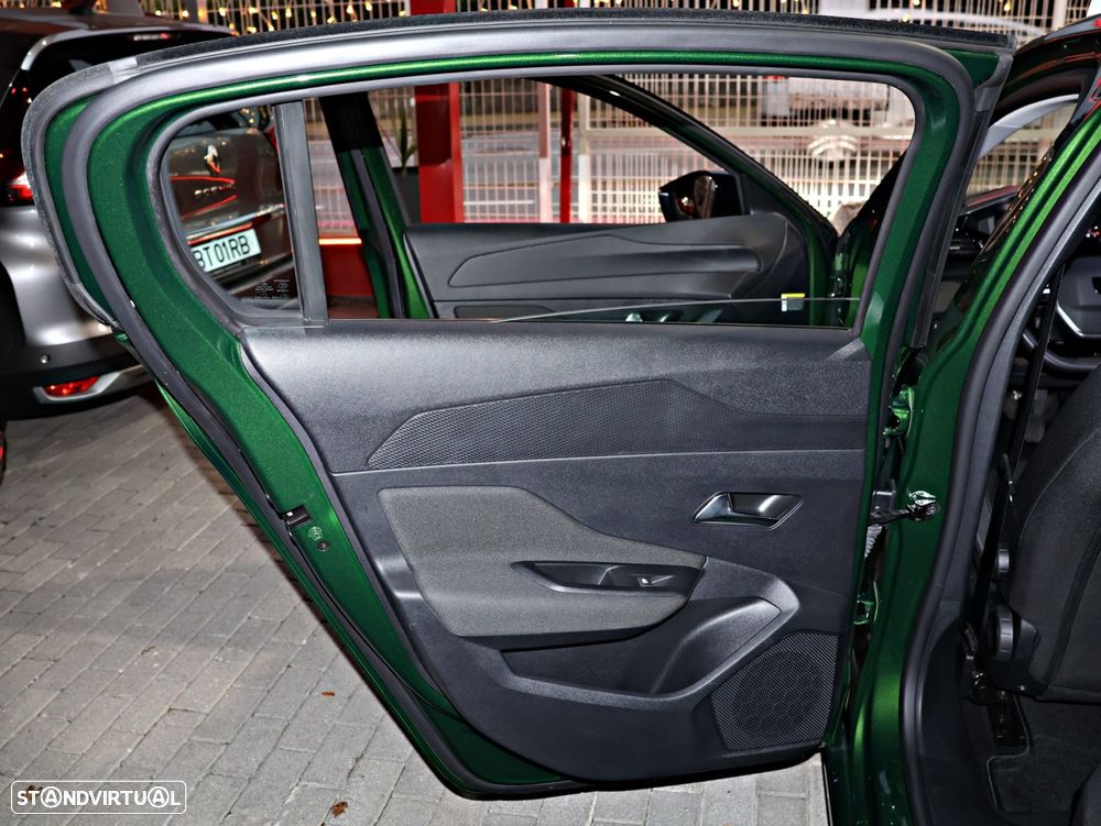 Peugeot 308 1.2 PureTech Active Pack - 37