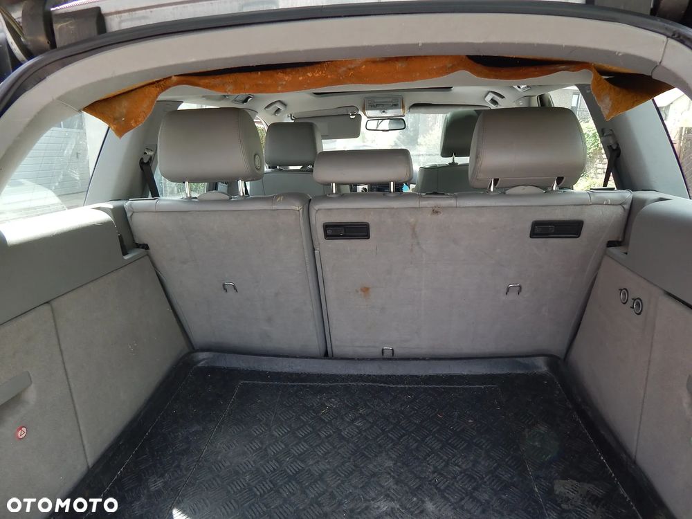Volkswagen Touareg - 21