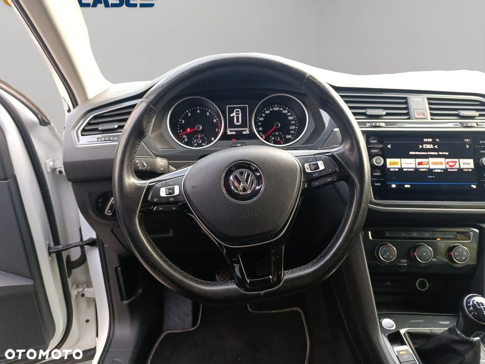 Volkswagen Tiguan 1.5 TSI EVO Comfortline - 25