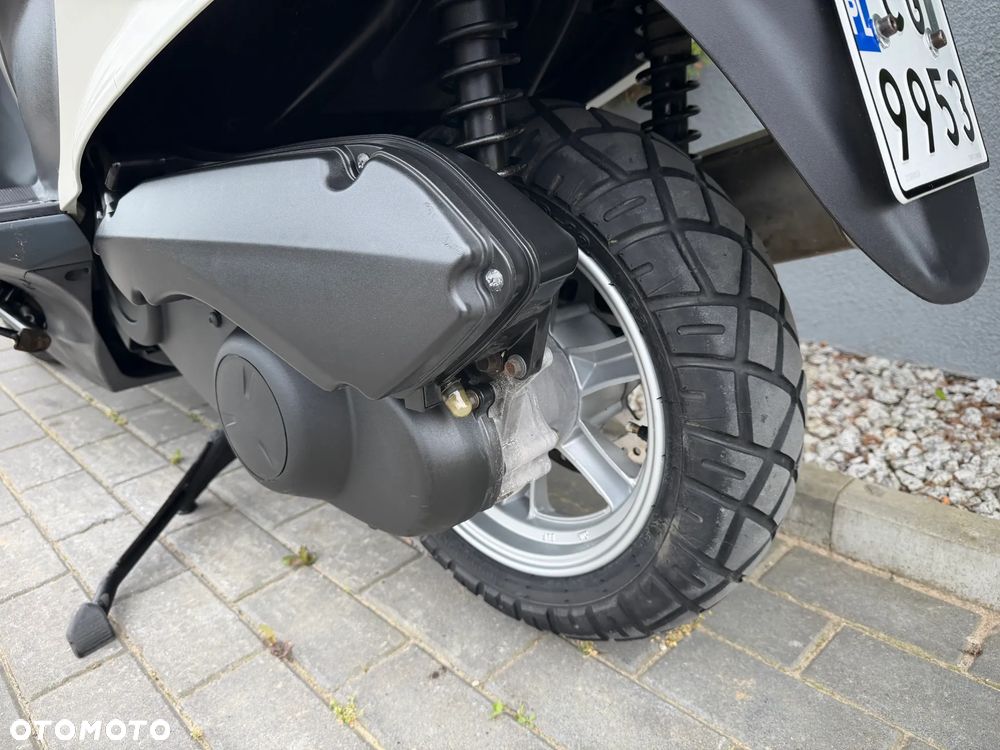 Suzuki Burgman - 40