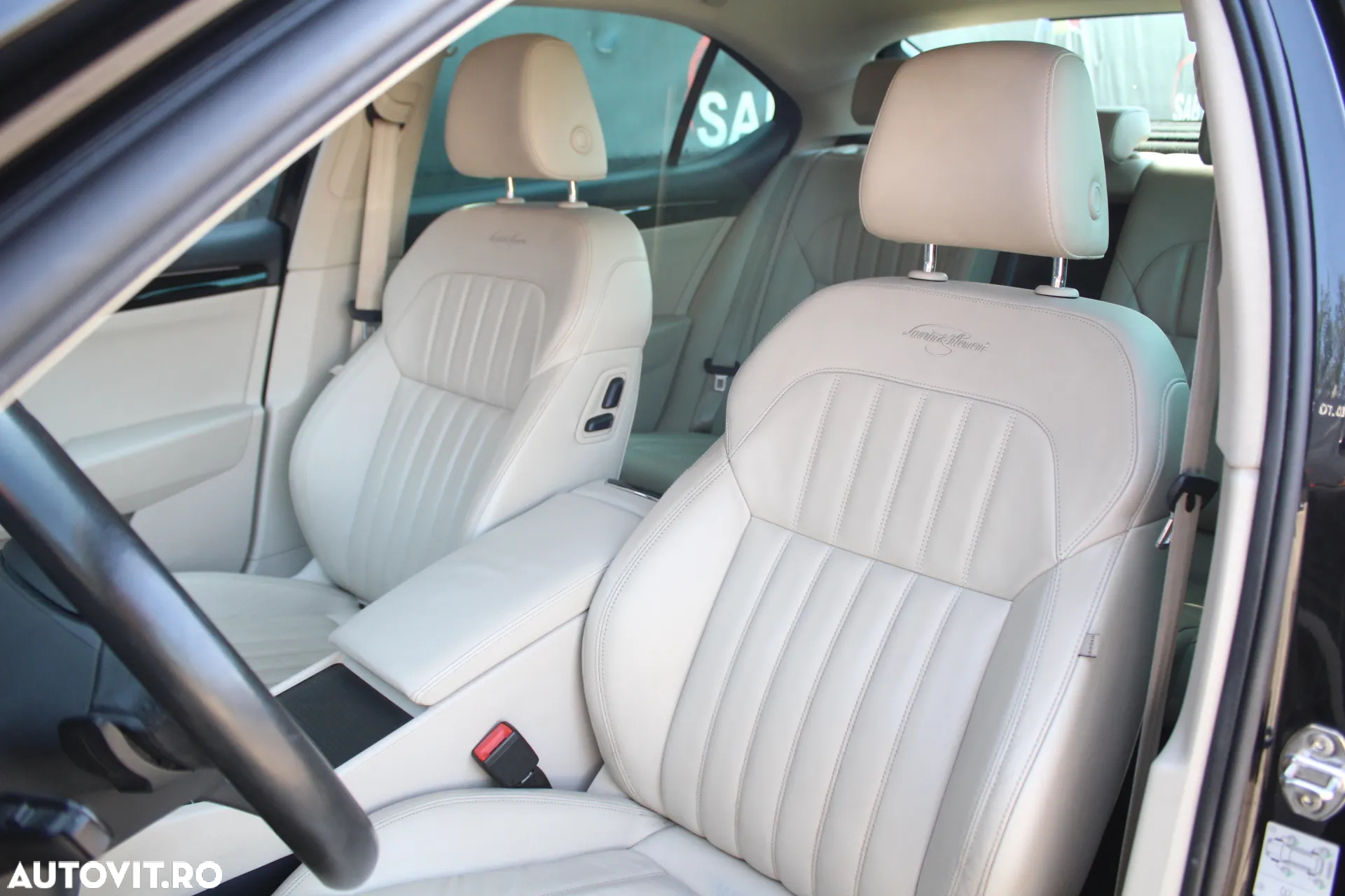 Skoda Superb 2.0 TDI DSG Laurin & Klement - 9