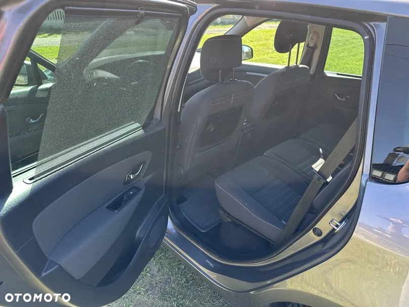Renault Scenic - 12