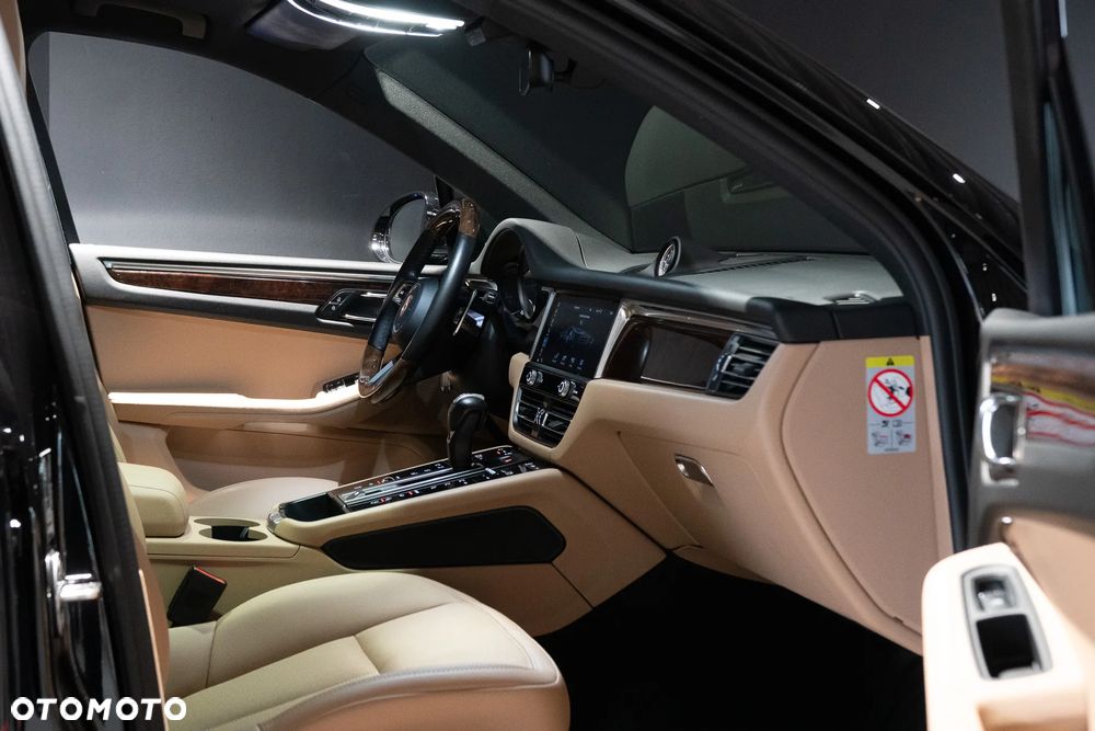 Porsche Macan Standard - 21