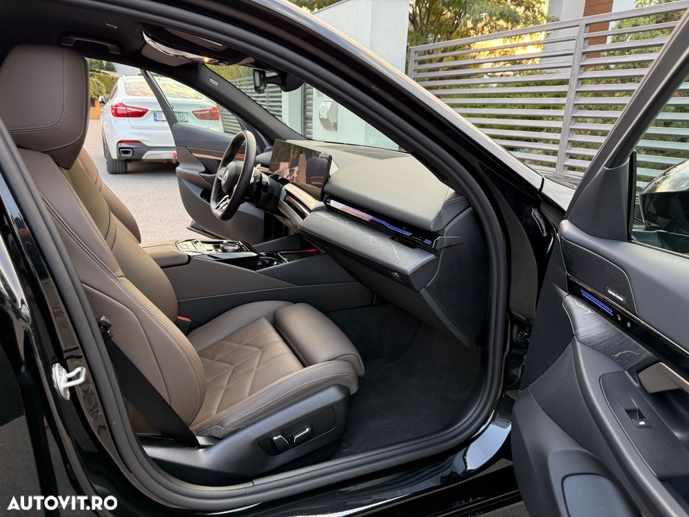 BMW Seria 5 540d xDrive AT MHEV - 12