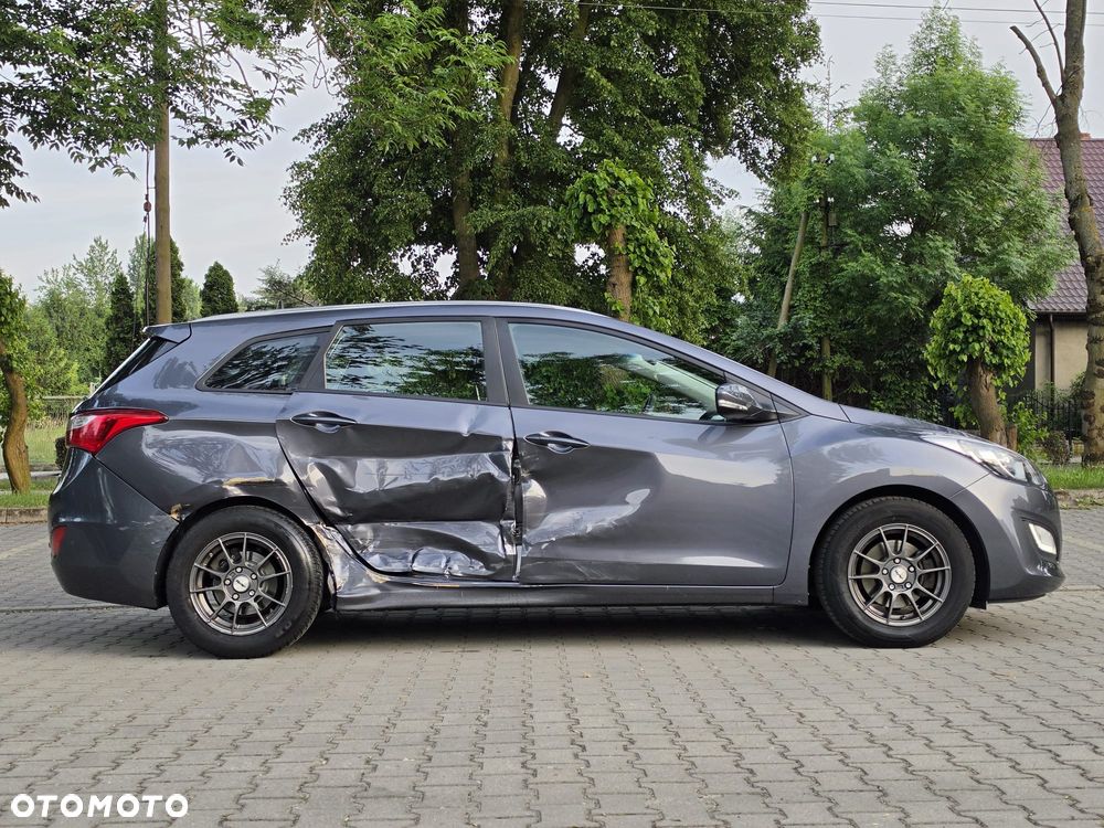 Hyundai i30 1.4 BlueDrive Classic - 4