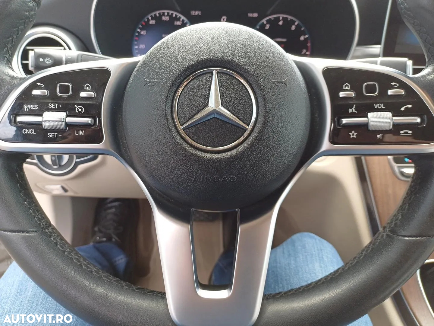 Mercedes-Benz C - 13