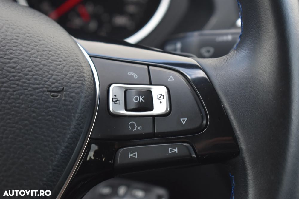 Volkswagen Tiguan 2.0 TDI SCR 4MOTION (BlueMotion Techn.) DSG Comfortline - 39