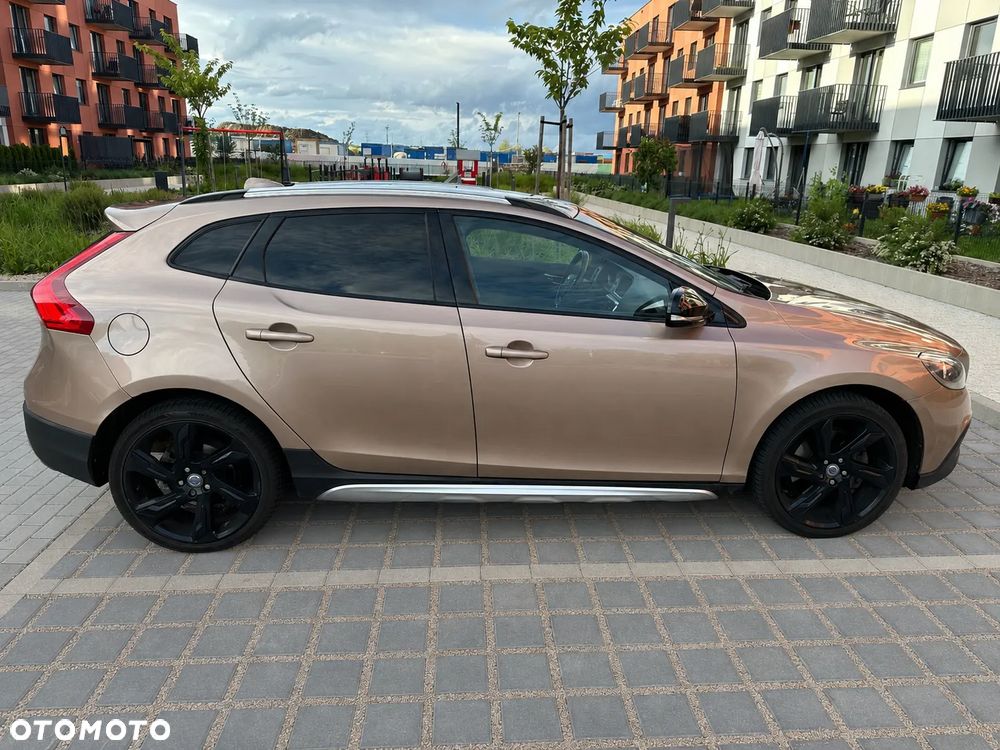 Volvo V40 Cross Country D3 Momentum - 6