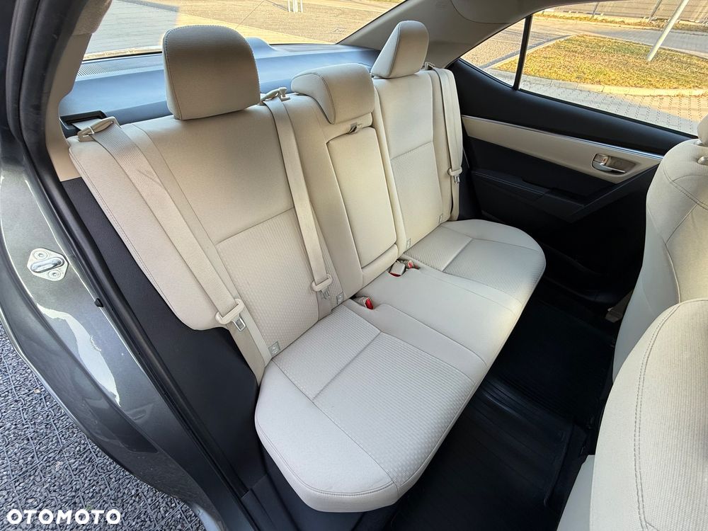 Toyota Corolla 1.6 Premium - 30