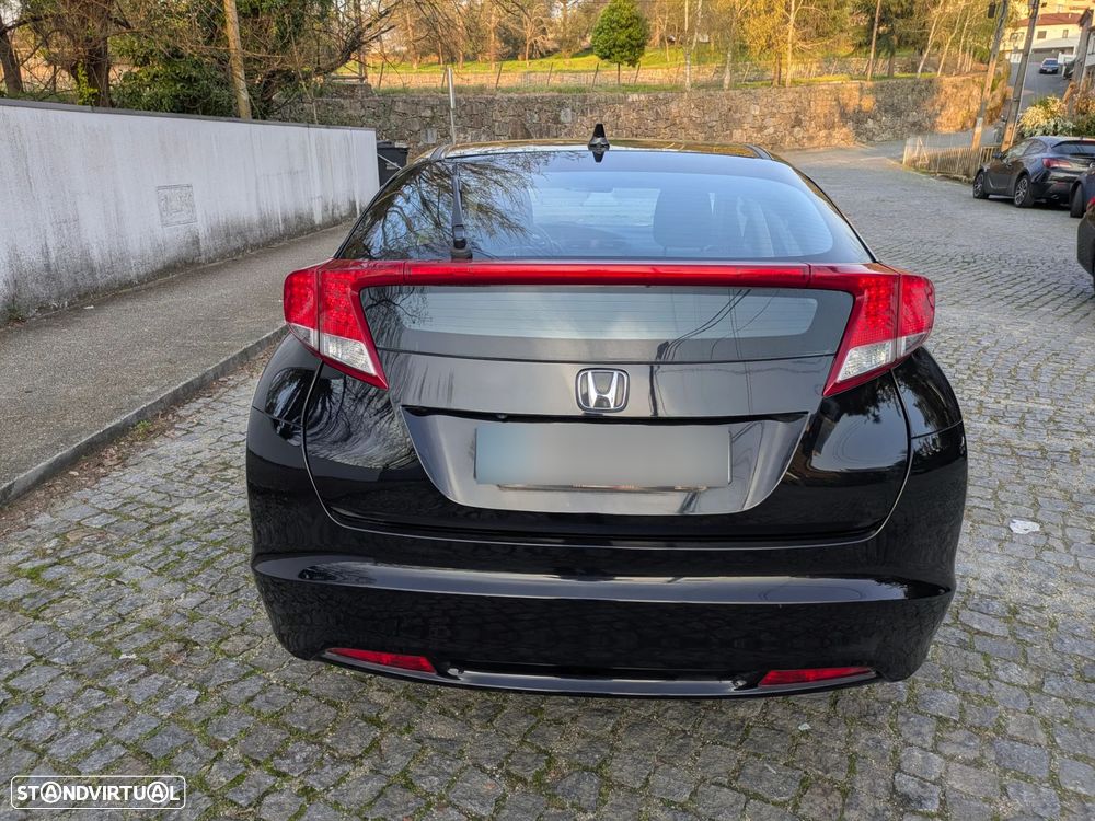 Honda Civic 1.4 i-VTEC 25 Anos - 3