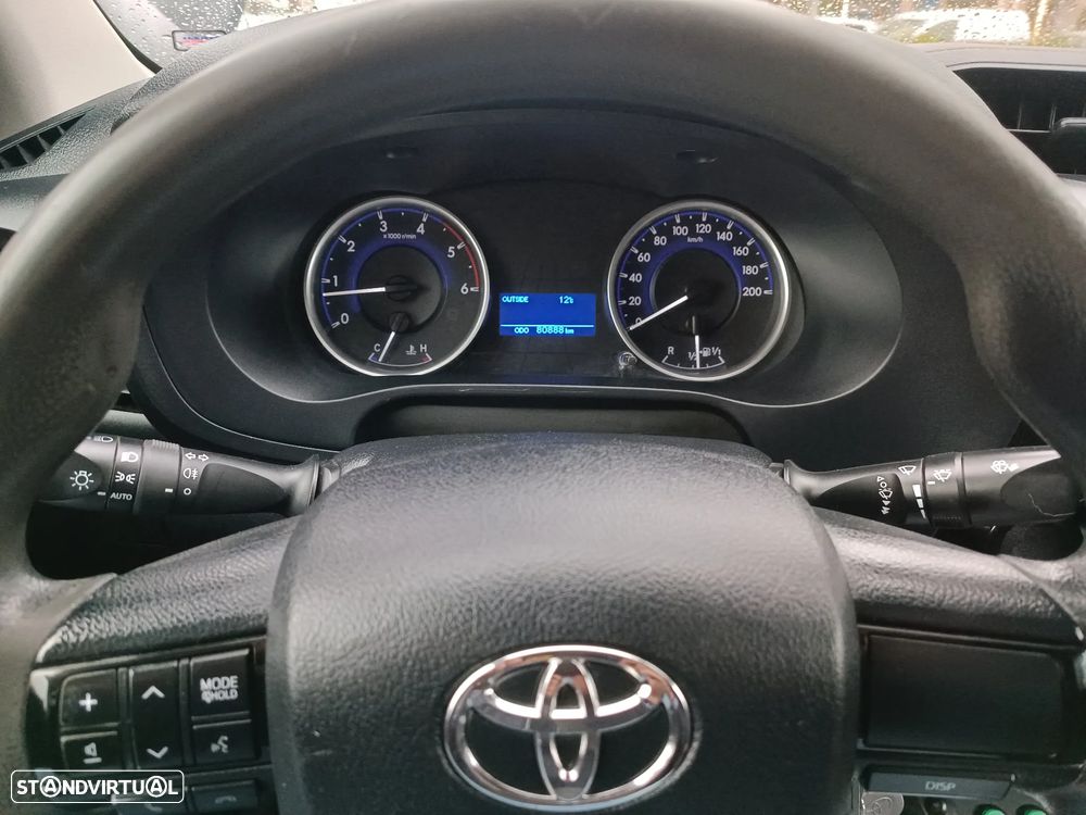 Toyota Hilux - 41