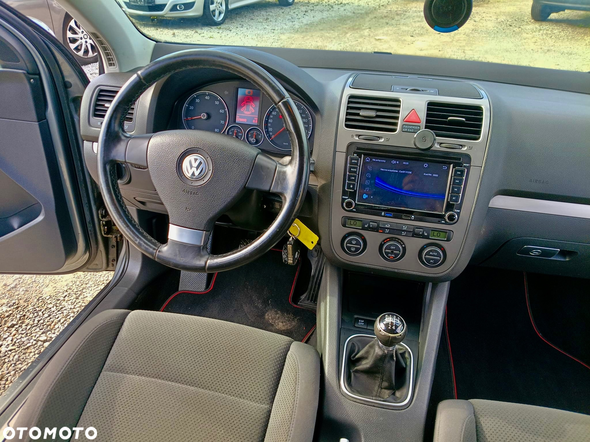 Volkswagen Golf 1.6 Comfortline - 13