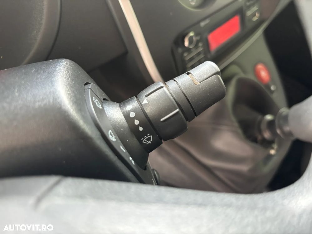 Renault Kangoo 1.5 Blue dCi 95 ZEN - 27