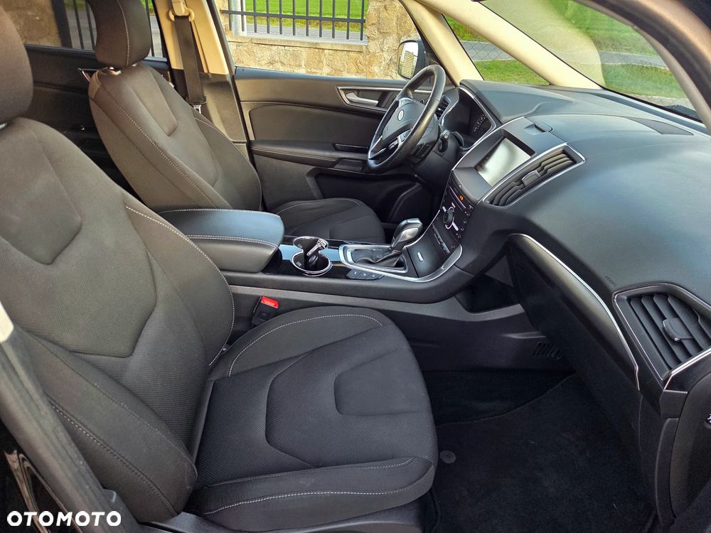 Ford S-Max - 8