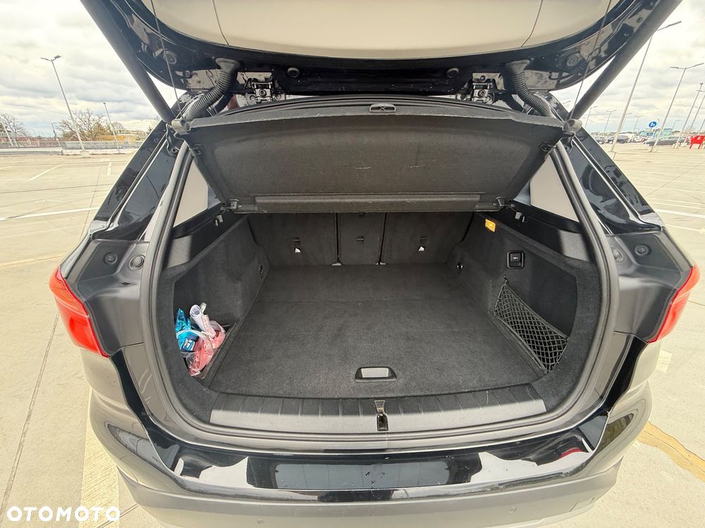 BMW X1 xDrive18d - 11