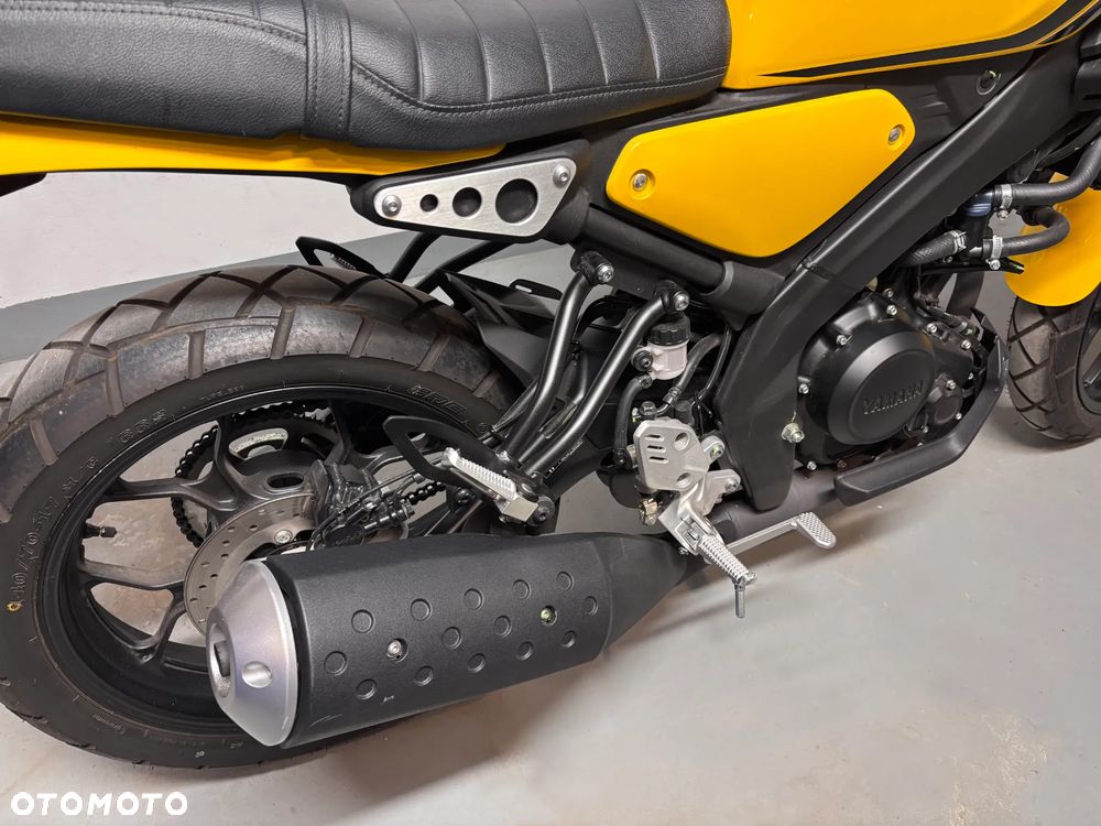 Yamaha XSR - 12